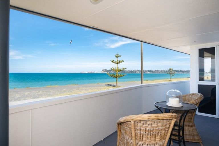 Photo of property in 99 The Esplanade, Westshore, Napier, 4110