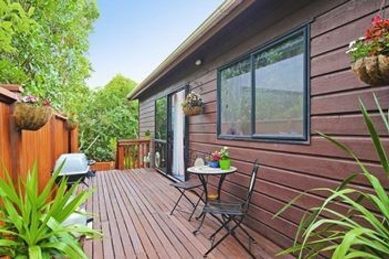 Photo of property in 1/13 Sunburst Lane, Torbay, Auckland, 0630