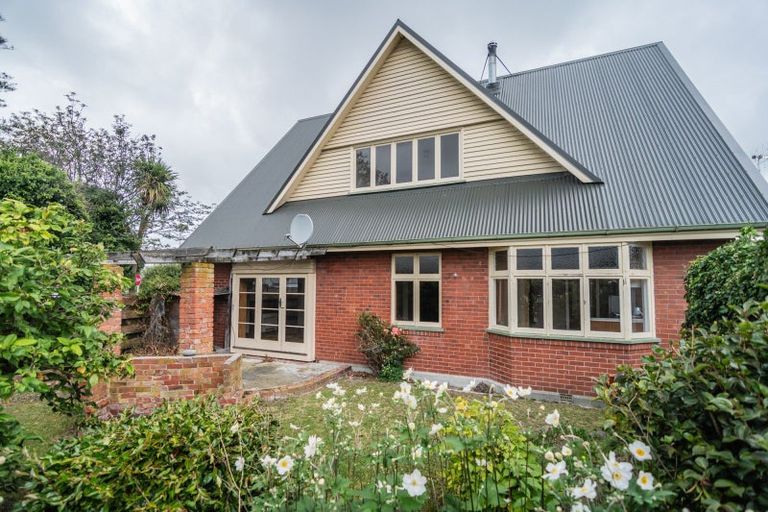 Photo of property in 42 Oxford Street, West End, Timaru, 7910