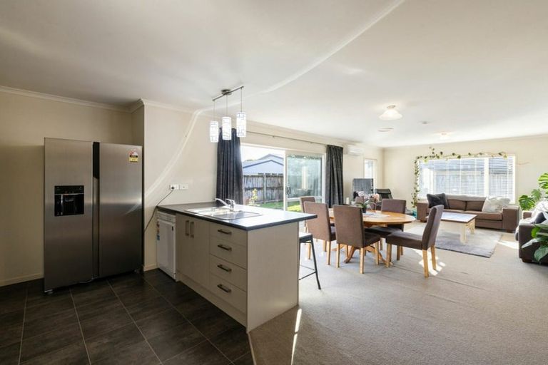 Photo of property in 9a Dover Road, St Andrews, Hamilton, 3200