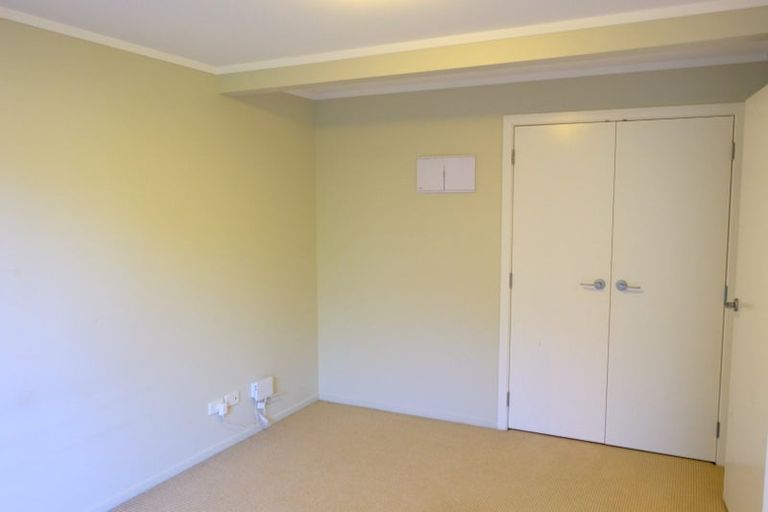 Photo of property in 9 Exploration Way, Whitby, Porirua, 5024