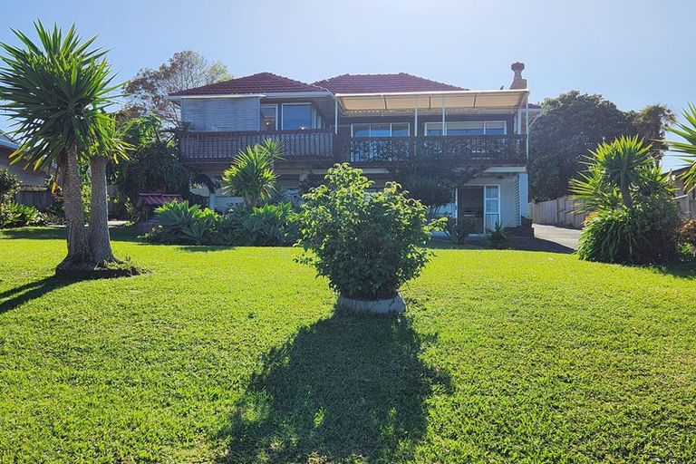 Photo of property in 8 South Avenue, Manly, Whangaparaoa, 0930