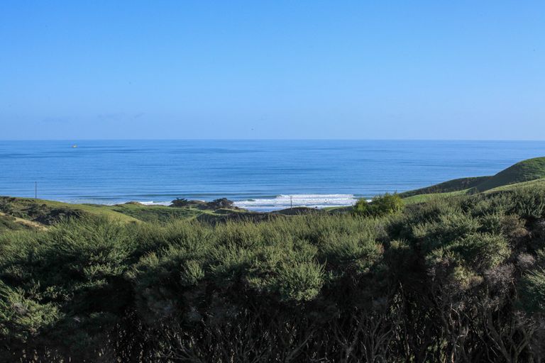 Photo of property in 1638 Whaanga Road, Raglan, 3296