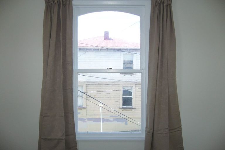 Photo of property in 78 Tasman Street, Mount Cook, Wellington, 6021