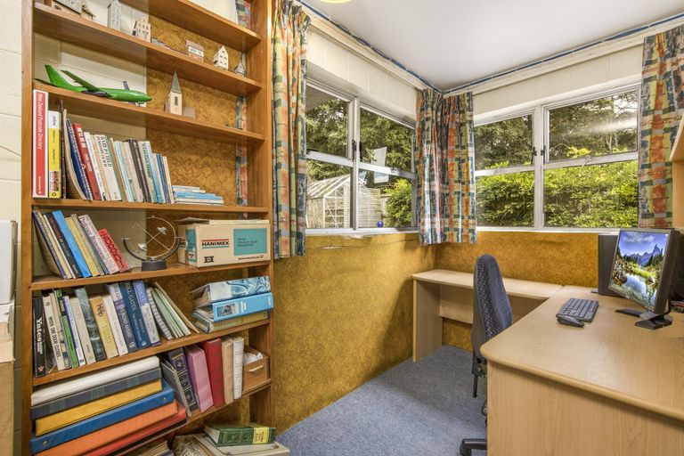 Photo of property in 43 Kelvyn Grove, Hillpark, Auckland, 2102