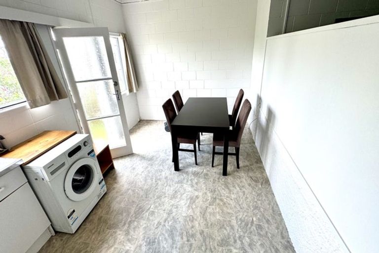 Photo of property in 4/2 Routley Drive, Glen Eden, Auckland, 0602