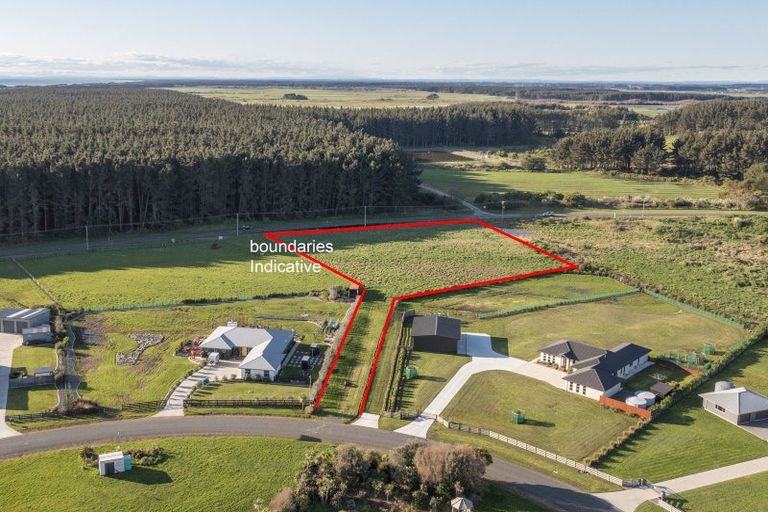 Photo of property in 11 Carex Grove, Foxton Beach, Foxton, 4815