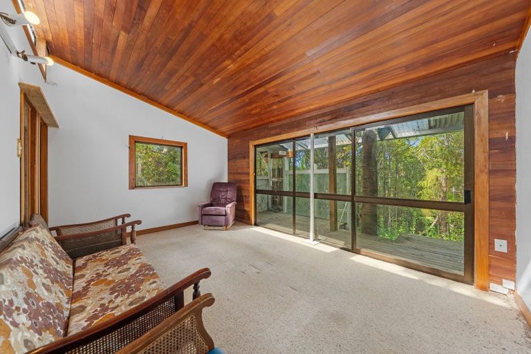 Photo of property in 14 Te Aute Ridge Road, Waitakere, Henderson, 0781