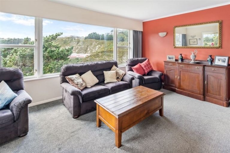 Photo of property in 16 Dominion Park Street, Johnsonville, Wellington, 6037