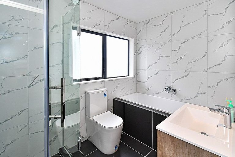 Photo of property in 1 Aklander Rise, Flat Bush, Auckland, 2019