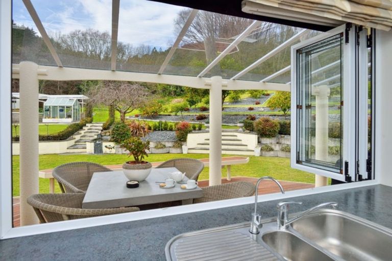Photo of property in 43 Seddon Crescent, Whataupoko, Gisborne, 4010