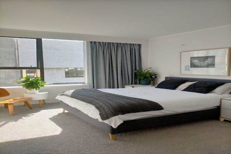 Photo of property in Hobson Court Flats, 44/70 Hobson Street, Thorndon, Wellington, 6011