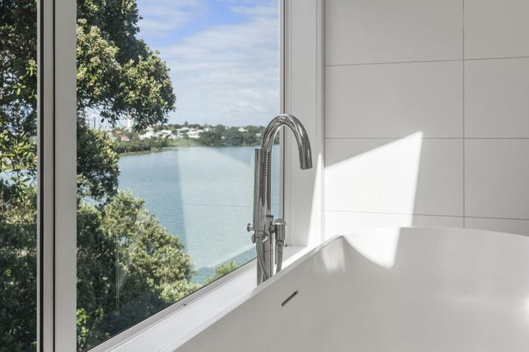 Photo of property in 83 Ngataringa Road, Devonport, Auckland, 0624