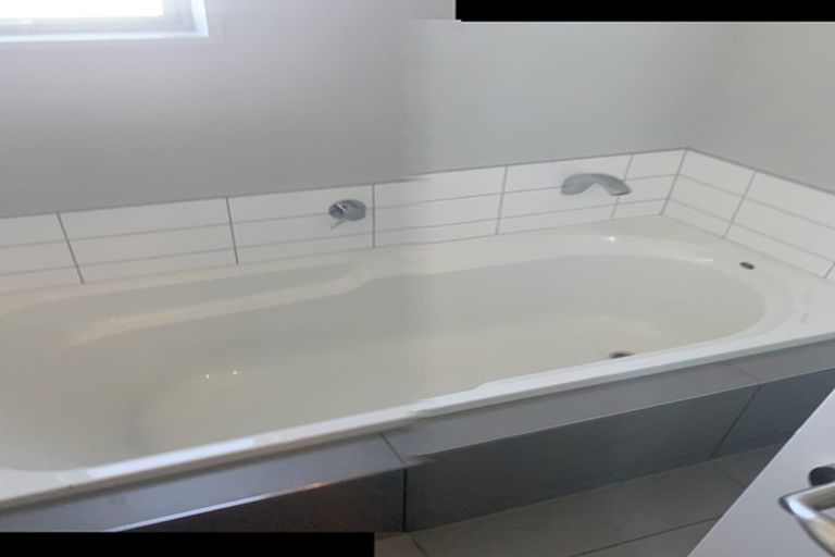 Photo of property in 4a Sienna Court, Aidanfield, Christchurch, 8025