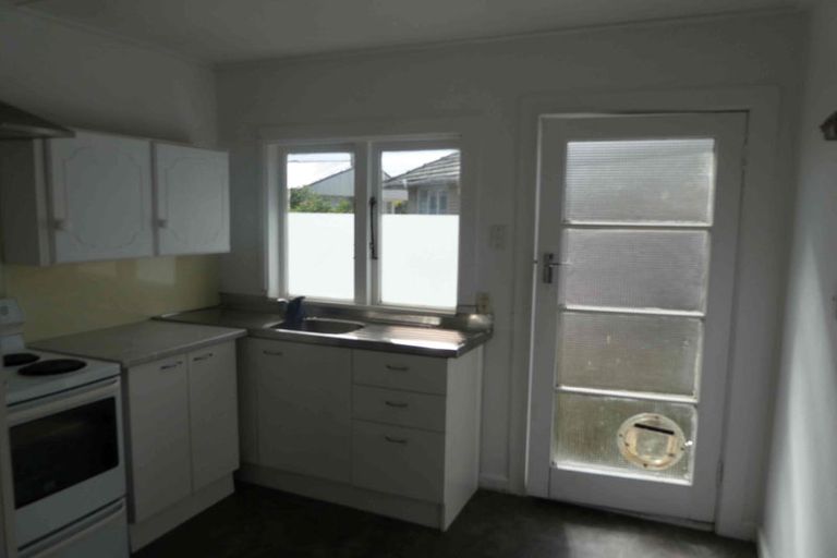 Photo of property in 1 Kiernan Place, Kelston, Auckland, 0602