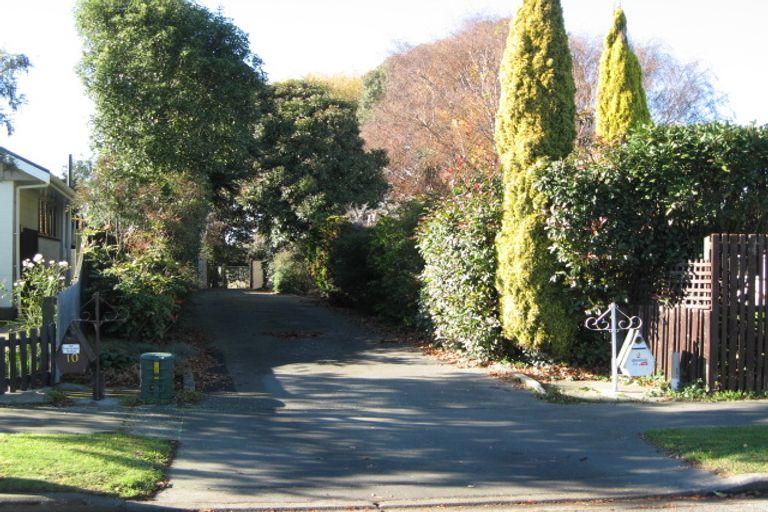 Photo of property in 10 Bidwell Place, Hillmorton, Christchurch, 8025