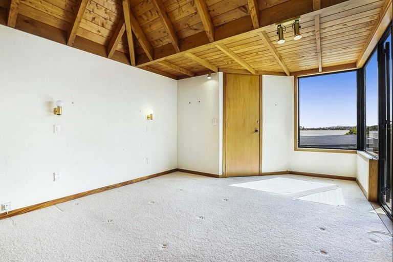 Photo of property in 8a Lake Crescent, Hamilton Lake, Hamilton, 3204