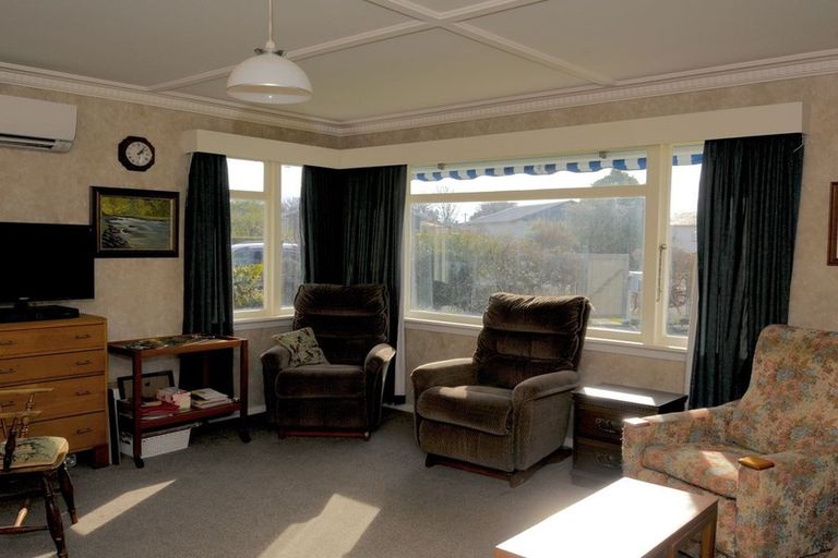 Photo of property in 61 Rhodes Street, Waimate, 7924