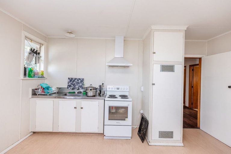 Photo of property in 170 Puriri Street, Castlecliff, Whanganui, 4501