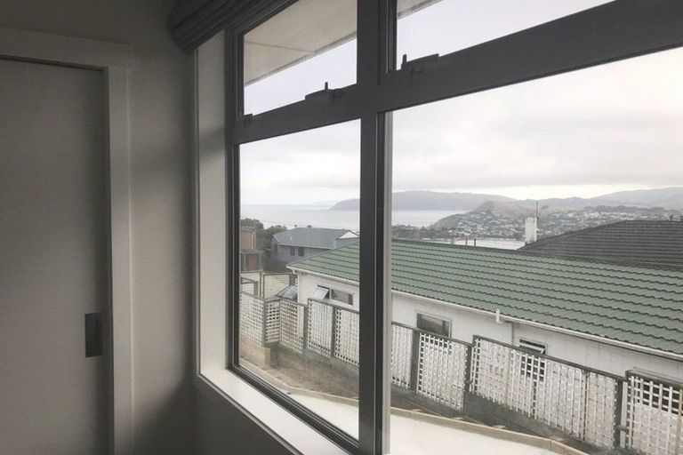 Photo of property in 65 Pikarere Street, Titahi Bay, Porirua, 5022