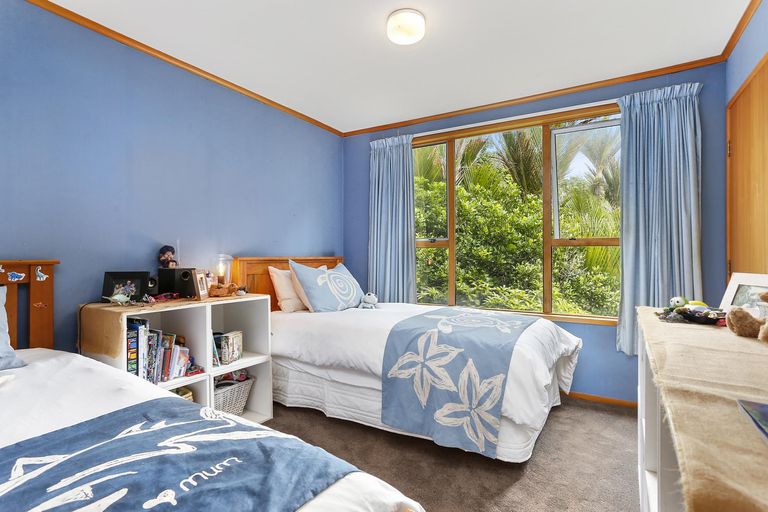 Photo of property in 50 Park Road, Titirangi, Auckland, 0604