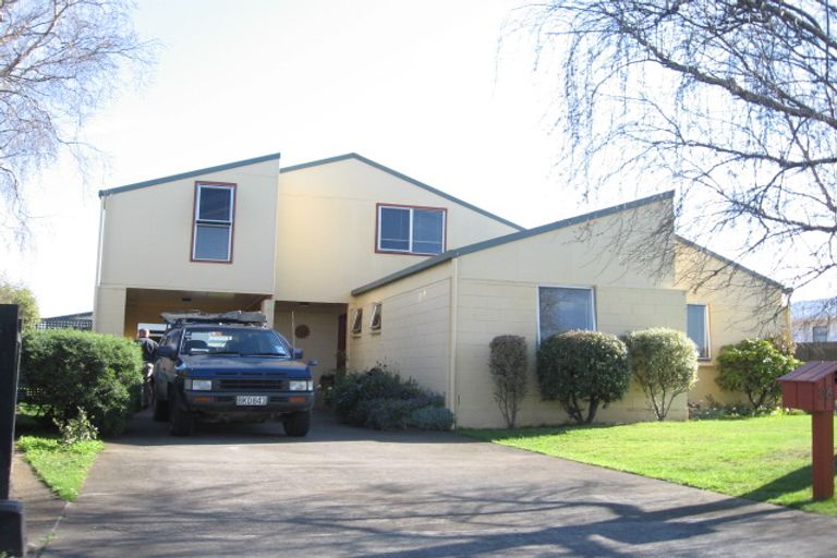 Photo of property in 33 Exeter Crescent, Springvale, Whanganui, 4501