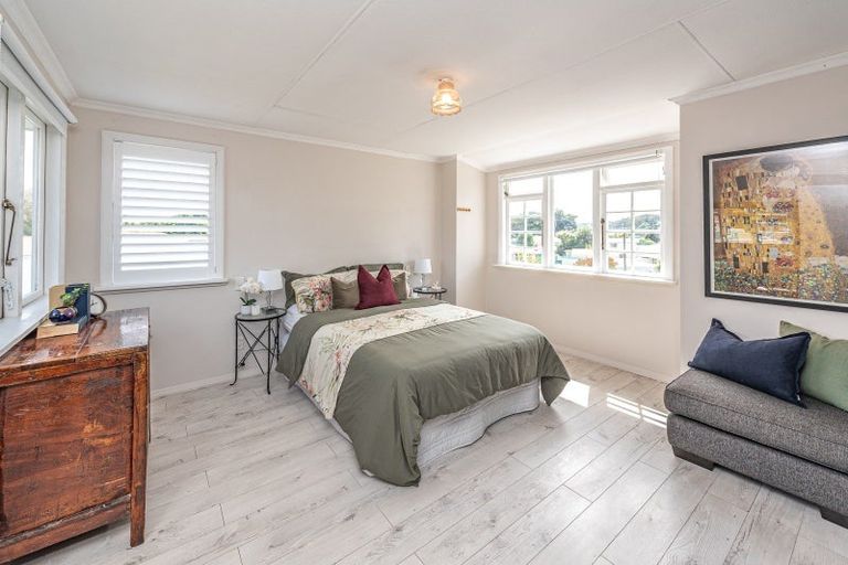 Photo of property in 64 Purnell Street, College Estate, Whanganui, 4500