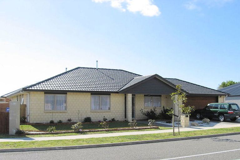 Photo of property in 1 Manhattan Court, Paraparaumu Beach, Paraparaumu, 5032