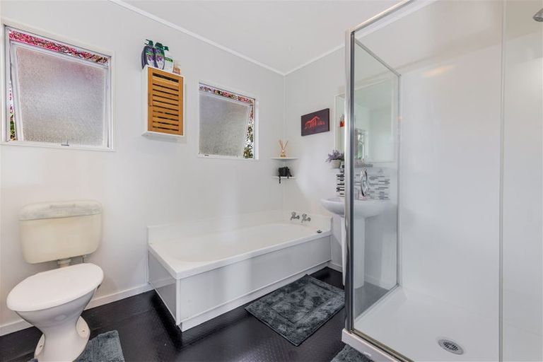 Photo of property in 62 Hamilton Drive, Waiuku, 2123