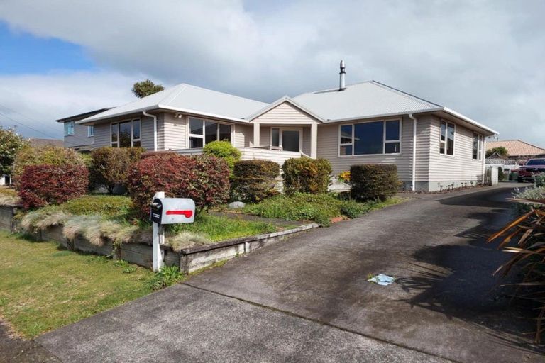 Photo of property in 6 Aotea Street, Welbourn, New Plymouth, 4312