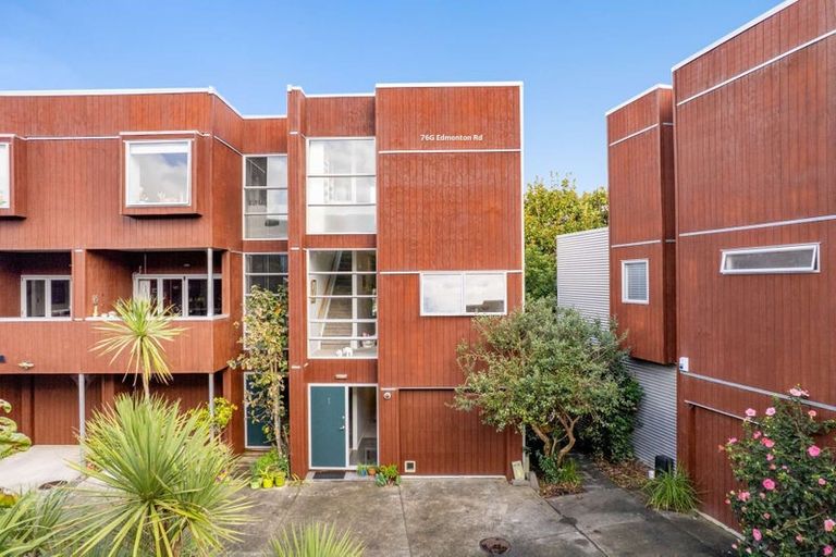 Photo of property in 76g Edmonton Road, Henderson, Auckland, 0612