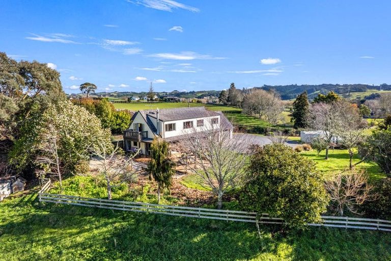 Photo of property in 162 White Road, Hunua, Papakura, 2583