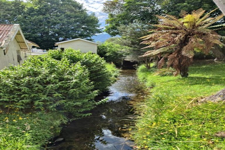 Photo of property in 90 Fairfax Street, Murchison, 7007