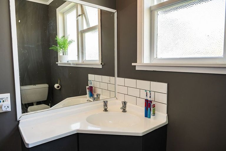 Photo of property in 26 Jillett Street, Titahi Bay, Porirua, 5022