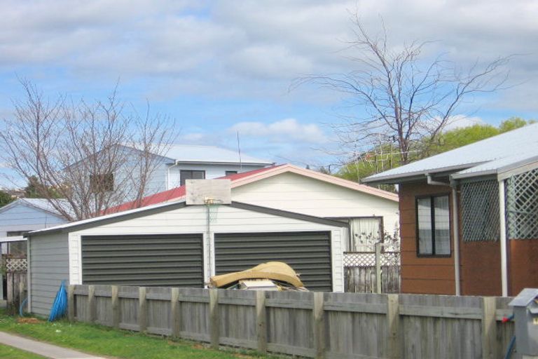 Photo of property in 17 Solomon Street, Brookfield, Tauranga, 3110