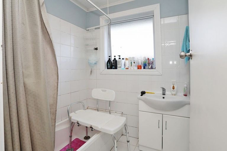 Photo of property in 104 Derwent Crescent, Glengarry, Invercargill, 9810