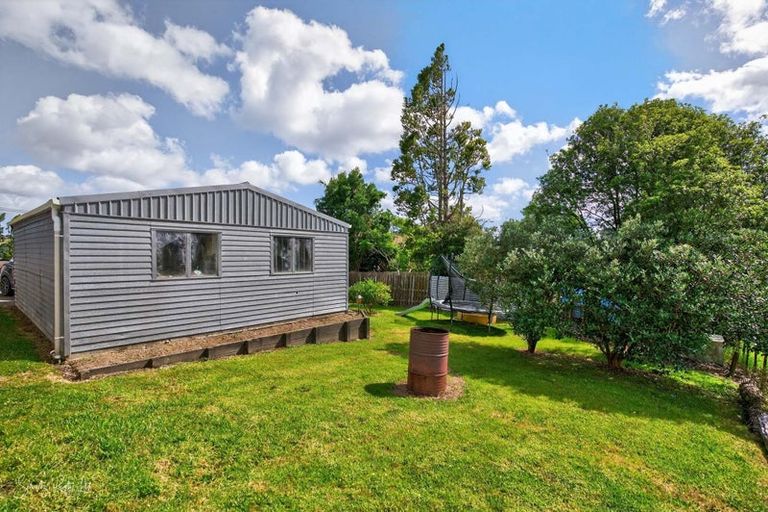 Photo of property in 20 View Street, Maungaturoto, 0520