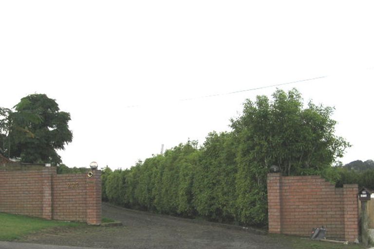 Photo of property in 222 Royal Road, Massey, Auckland, 0614