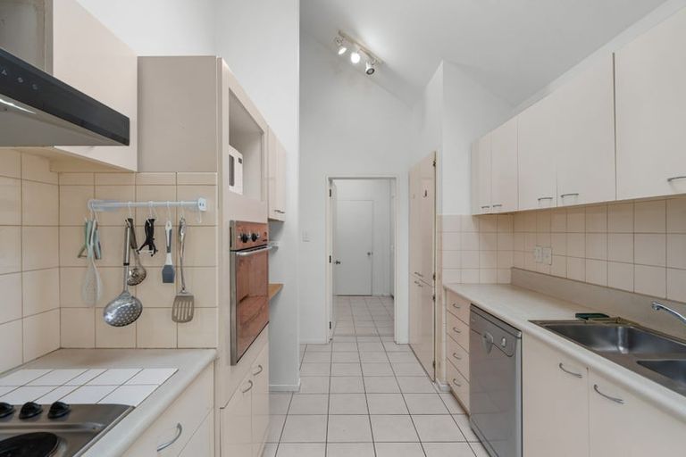 Photo of property in 1/8 Cottesmore Close, Burnside, Christchurch, 8053