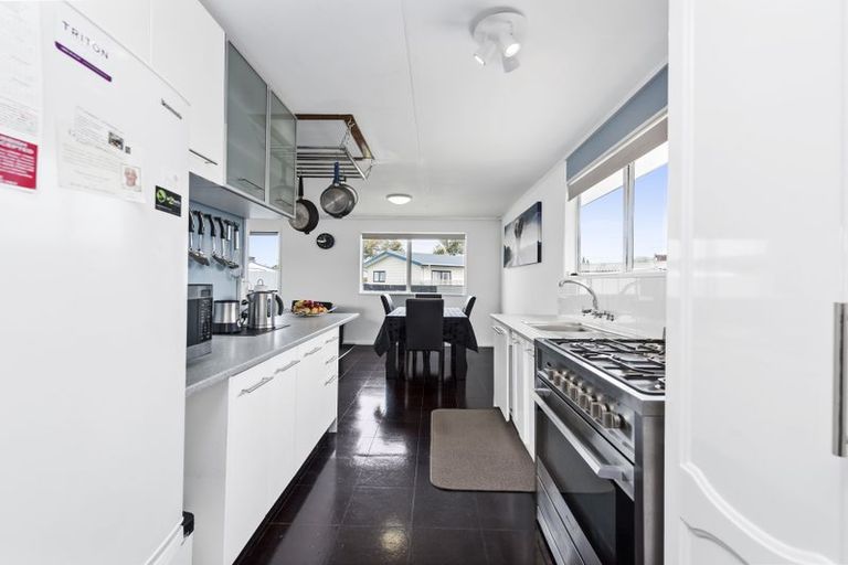 Photo of property in 35c Hartford Avenue, Papamoa Beach, Papamoa, 3118