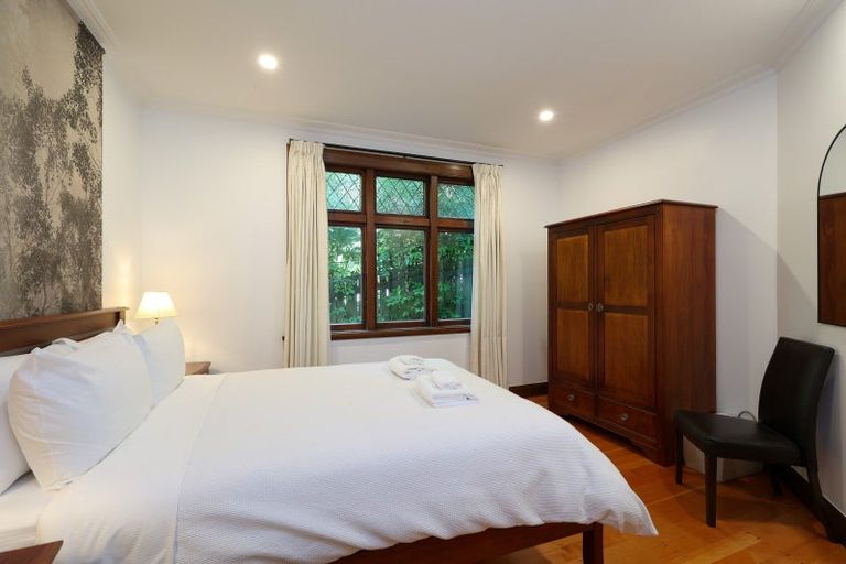 Photo of property in 23 Brougham Street, Nelson South, Nelson, 7010