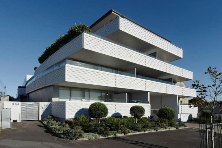 Photo of property in 2k/444 Great North Road, Grey Lynn, Auckland, 1021