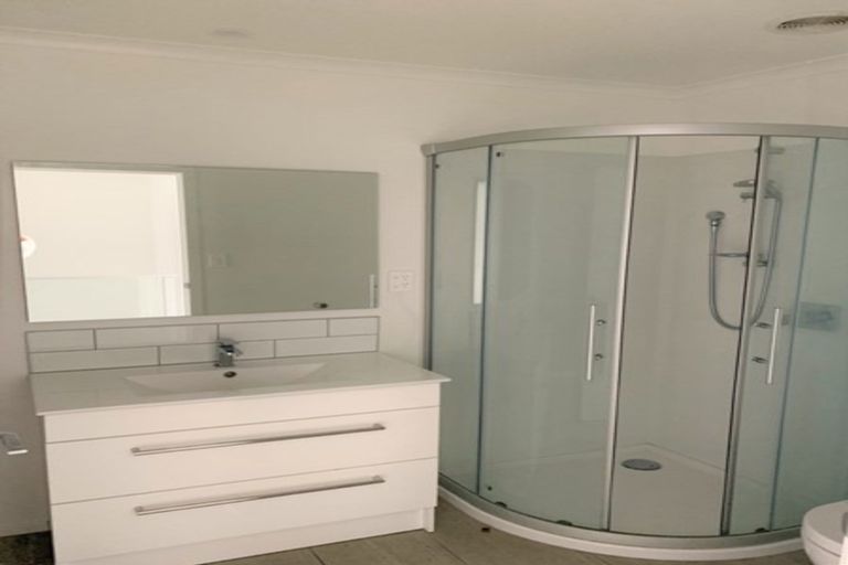 Photo of property in 11/19 Ruakiwi Road, Hamilton Lake, Hamilton, 3204