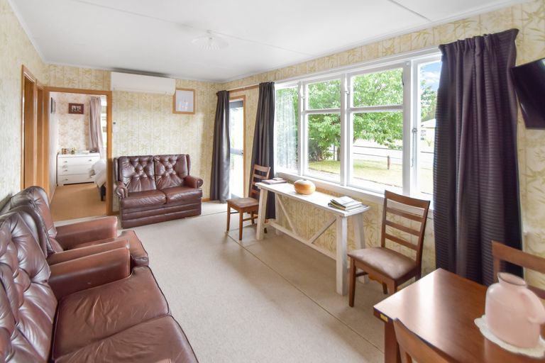 Photo of property in 8 Black Peak Road, Omarama, 9412