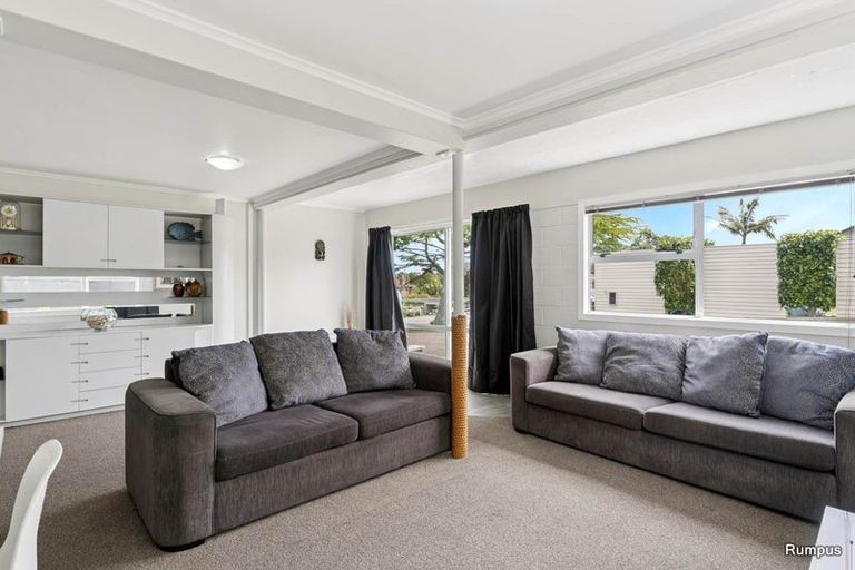 Photo of property in 95 Hillcrest Avenue, Hillcrest, Auckland, 0627