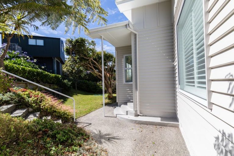 Photo of property in 131 Seatoun Heights Road, Miramar, Wellington, 6022
