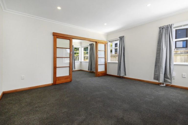 Photo of property in 98 Kilbirnie Crescent, Kilbirnie, Wellington, 6022