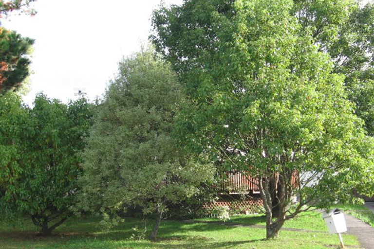 Photo of property in 10 Karepo Crescent, Ranui, Auckland, 0612