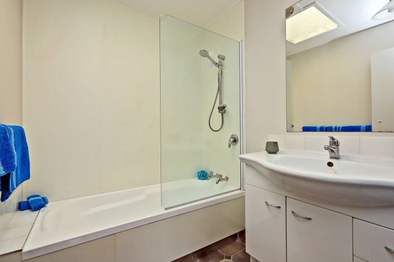 Photo of property in 2/502 French Street, Akina, Hastings, 4122