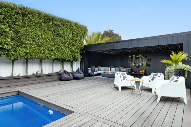 Photo of property in 7 Wrybill Way, Point Wells, 0986